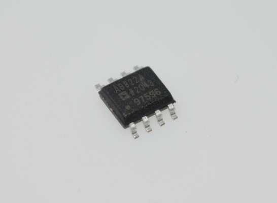 AD822ARZ যথার্থ যন্ত্রপাতি পরিবর্ধক 1nA Bias Current 0.3μV/°C Drift SOIC-8 2.2-18V -40°C থেকে +125°C