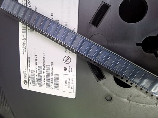 MAX3232ESE+T 3.0V থেকে 5.5V RS-232 ট্রান্সসিভার 2 ড্রাইভার/2 রিসিভার ±15kV ESD সুরক্ষা নিম্ন শক্তি 250kbps ডেটা রেট ব্যাটারি চালিত এবং শিল্প সিস্টেমের জন্য