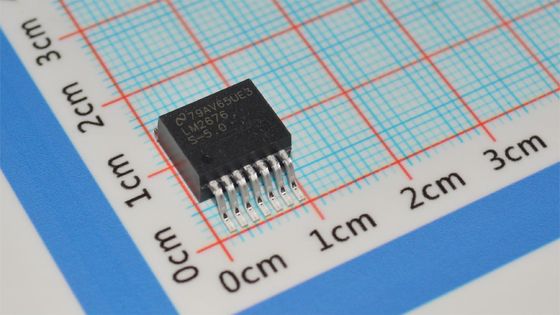 LM2676SX-5.0 5V 3A বাক কনভার্টার 8-40V ইনপুট 90% দক্ষতা TO-263 260kHz -40°C থেকে +125°C