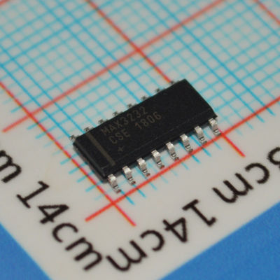 MAX3232CSE 3V-5.5V RS-232 ট্রান্সসিভার 250kbps 2Tx/2Rx ±15kV ESD সুরক্ষা 0.1μA বন্ধ SOIC-16 -40°C থেকে +85°C