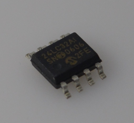 24LC32A-I/SN 32K I2C EEPROM 400kHz গতি 1M রাইট সাইকেল 2.5-5.5V রেঞ্জ 64-বাইট পেজ ইন্ডাস্ট্রিয়াল গ্রেড লো পাওয়ার RoHS কমপ্লায়েন্ট কমপ্যাক্ট SOIC-8 প্যাকেজ