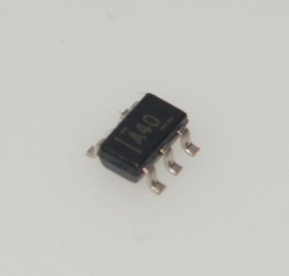 OPA340NA একক-সরবরাহ CMOS অপ-অ্যাম্প, 5.5MHz BW, 2V/µs স্লিউ রেট, রেল-টু-রেল I/O, 750µA স্থির কারেন্ট, 2.7-5.5V অপারেশন, পোর্টেবল ও ব্যাটারি-চালিত অ্যাপ্লিকেশনের জন্য SOT23-5 প্যাকেজ