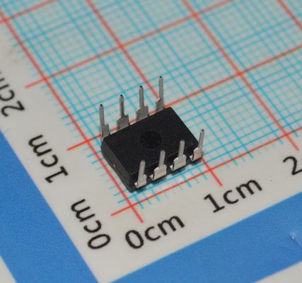 AD820AN অপ-এম্প 5MHz BW 16V/μs স্লিভ সিঙ্গল/ডুয়াল সাপ্লাই লো 1.8mA বর্তমান রেল-টু-রেল আউট -40°C~125°C 8-পিন ডিআইপি/এসওআইসি ইন্ডাস্ট্রিয়াল গ্রেড