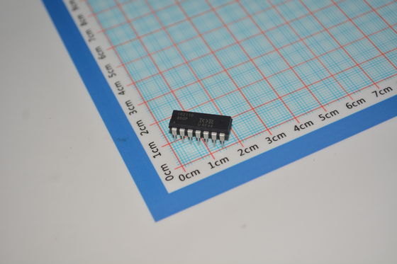 IR2110PBF উচ্চ/নিম্ন সাইড ড্রাইভার, 600V রেটিং, 2.5A পিক আউটপুট, 10V-20V সরবরাহ, 120ns সুইচিং, UVLO সুরক্ষা এবং কমপ্যাক্ট PDIP প্যাকেজ