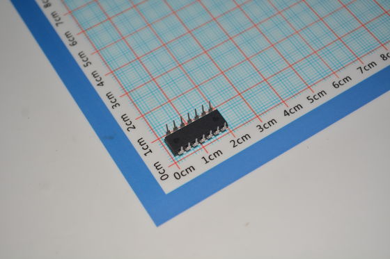 IR2110PBF উচ্চ/নিম্ন সাইড ড্রাইভার, 600V রেটিং, 2.5A পিক আউটপুট, 10V-20V সরবরাহ, 120ns সুইচিং, UVLO সুরক্ষা এবং কমপ্যাক্ট PDIP প্যাকেজ