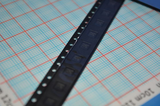 CSD17309Q3 30V N-চ্যানেল NexFET™ MOSFET, 3.6mΩ RDS(on) সহ, 40A অবিচ্ছিন্ন কারেন্ট, 175°C রেটিং, অতি-নিম্ন Qg, 3mm×3mm SON প্যাকেজ, AEC-Q101 যোগ্য এবং Pb-মুক্ত