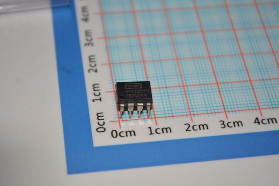 OPA2251PA প্রিসিশন ডুয়াল অপ এম্প, ১০MHz ব্যান্ডউইথ, কম ০.৫μV/°C ড্রिफ्ट, ১.১μVpp নয়েজ, রেল-টু-রেল আউটপুট, ±2.25V থেকে ±18V সাপ্লাই এবং ৮-পিন DIP প্যাকেজ