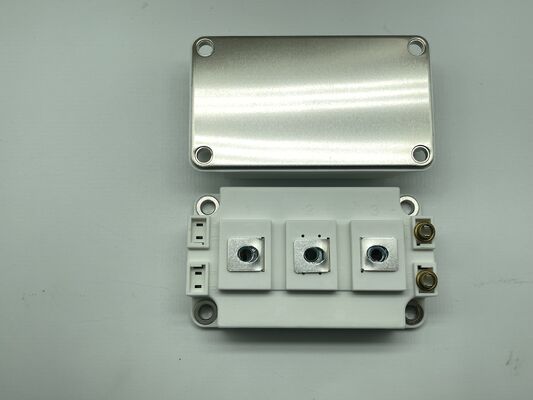 SKM400GB12E4 1200V 400A আইজিবিটি মডিউল নিম্ন ভিসি ((স্যাট) উচ্চ শর্ট সার্কিট রুগেজনিটি নিম্ন সুইচিং ক্ষতি উচ্চ বিচ্ছিন্নতা মোটর ড্রাইভ এবং শিল্প ইউপিএসের জন্য শিল্প গ্রেড