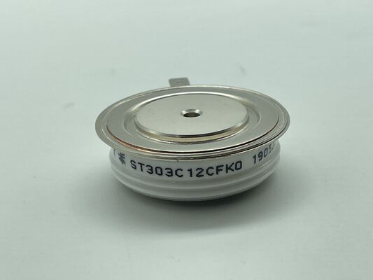 ST303C12CFK0 1200V 300A হাফ-ব্রিজ মডিউল কম Vce(sat) কম ক্ষতি শর্ট সার্কিট প্রতিরোধক মোটর ড্রাইভ এবং শিল্প ইনভার্টারগুলির জন্য ইন্টিগ্রেটেড NTC