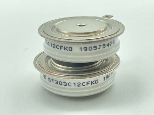 ST303C12CFK0 1200V 300A হাফ-ব্রিজ মডিউল কম Vce(sat) কম ক্ষতি শর্ট সার্কিট প্রতিরোধক মোটর ড্রাইভ এবং শিল্প ইনভার্টারগুলির জন্য ইন্টিগ্রেটেড NTC