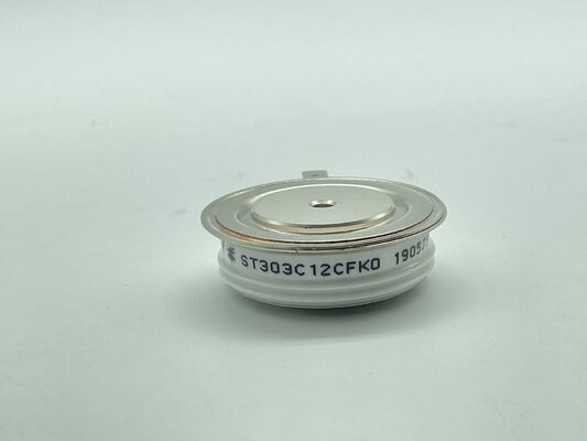 ST303C12CFK0 1200V 300A হাফ-ব্রিজ মডিউল কম Vce(sat) কম ক্ষতি শর্ট সার্কিট প্রতিরোধক মোটর ড্রাইভ এবং শিল্প ইনভার্টারগুলির জন্য ইন্টিগ্রেটেড NTC