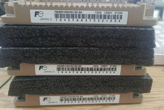 7MBR100VN120-50 1200V 100A পিআইএম মডিউল ইন্টিগ্রেটেড রেক্টিফায়ার এবং ইনভার্টার নিম্ন ক্ষতি উচ্চ বিচ্ছিন্নতা শিল্প মোটর ড্রাইভ এবং ইউপিএসের জন্য অন্তর্নির্মিত এনটিসি কমপ্যাক্ট প্যাকেজ