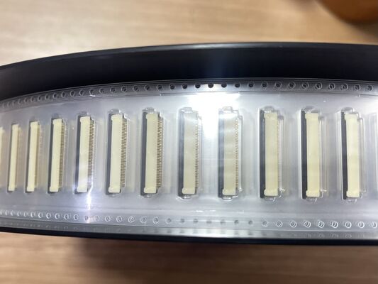 62684-401100ALF FFC/FPC সংযোগকারী 40 অবস্থান 0.5mm পিচ ZIF টাইপ ফ্লিপ-লক অ্যাকুয়েটর পৃষ্ঠ মাউন্ট অনুভূমিক ওরিয়েন্টেশন 0.5A 50V ভোক্তা ইলেকট্রনিক্স এবং প্রদর্শন জন্য আদর্শ