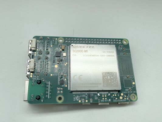 SC200EWFDA-G55-UNNNA SMD অ্যালুম ইলেক্ট্রোলাইটিক 200 ভোল্ট 105 ডিগ্রি সেলসিয়াস নামমাত্র কম প্রতিবন্ধকতা দীর্ঘ জীবন উচ্চ তরঙ্গ -40 থেকে +105 °C পাওয়ার এবং LED এর জন্য