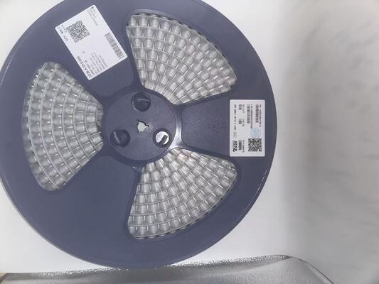 MA35V680M10X13 680μF 35V অ্যালুম ইলেক ক্যাপ 10x13mm 105°C কম প্রতিবন্ধকতা দীর্ঘ জীবন শক্তি এবং শিল্পের জন্য উচ্চ ripple