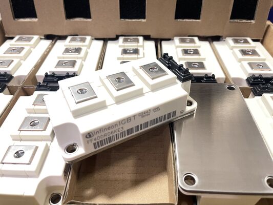 FF400R06KE3HOSA1 600V 400A আইজিবিটি অর্ধ-ব্রিজ মডিউল ট্রেঞ্চ স্টপ প্রযুক্তি কম ভিসিইএস্যাট দ্রুত স্যুইচিং ইনভার্টার এবং ড্রাইভের জন্য শক্ত