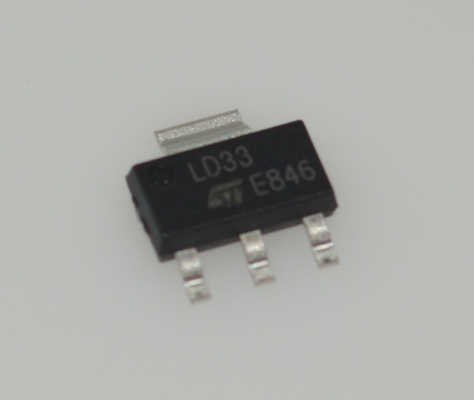 LD1117S33CTR 3.3V এলডিও ভোল্টেজ রেগুলেটর 1A আউটপুট কম ড্রপআউট ভোল্টেজ উচ্চ নির্ভুলতা ওভার-কুরেন্ট এবং তাপ সুরক্ষা সিরামিক ক্যাপাসিটরগুলির সাথে স্থিতিশীল SOT-223 প্যাকেজ
