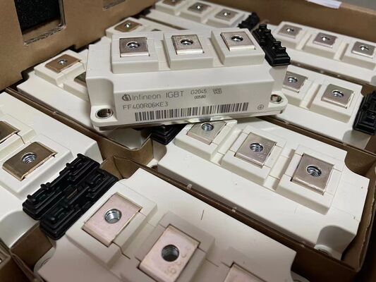 FF400R06KE3 600V 400A আইজিবিটি মডিউল নিম্ন ভিসিই (স্যাট) উচ্চ শর্ট সার্কিট রুগেজনিটি নিম্ন সুইচিং ক্ষতি উচ্চ বিচ্ছিন্নতা শিল্প মোটর ড্রাইভ এবং উচ্চ ক্ষমতা ইউপিএসের জন্য